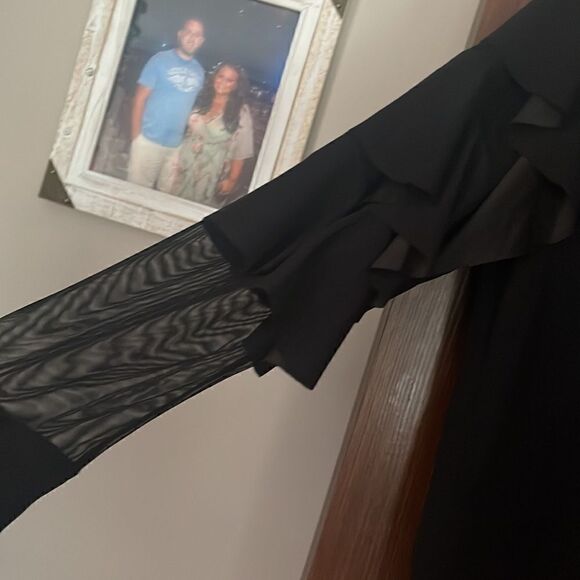 Black Ruffled Sleeve Lightweight Dress Sweater - Picture 2 of 5